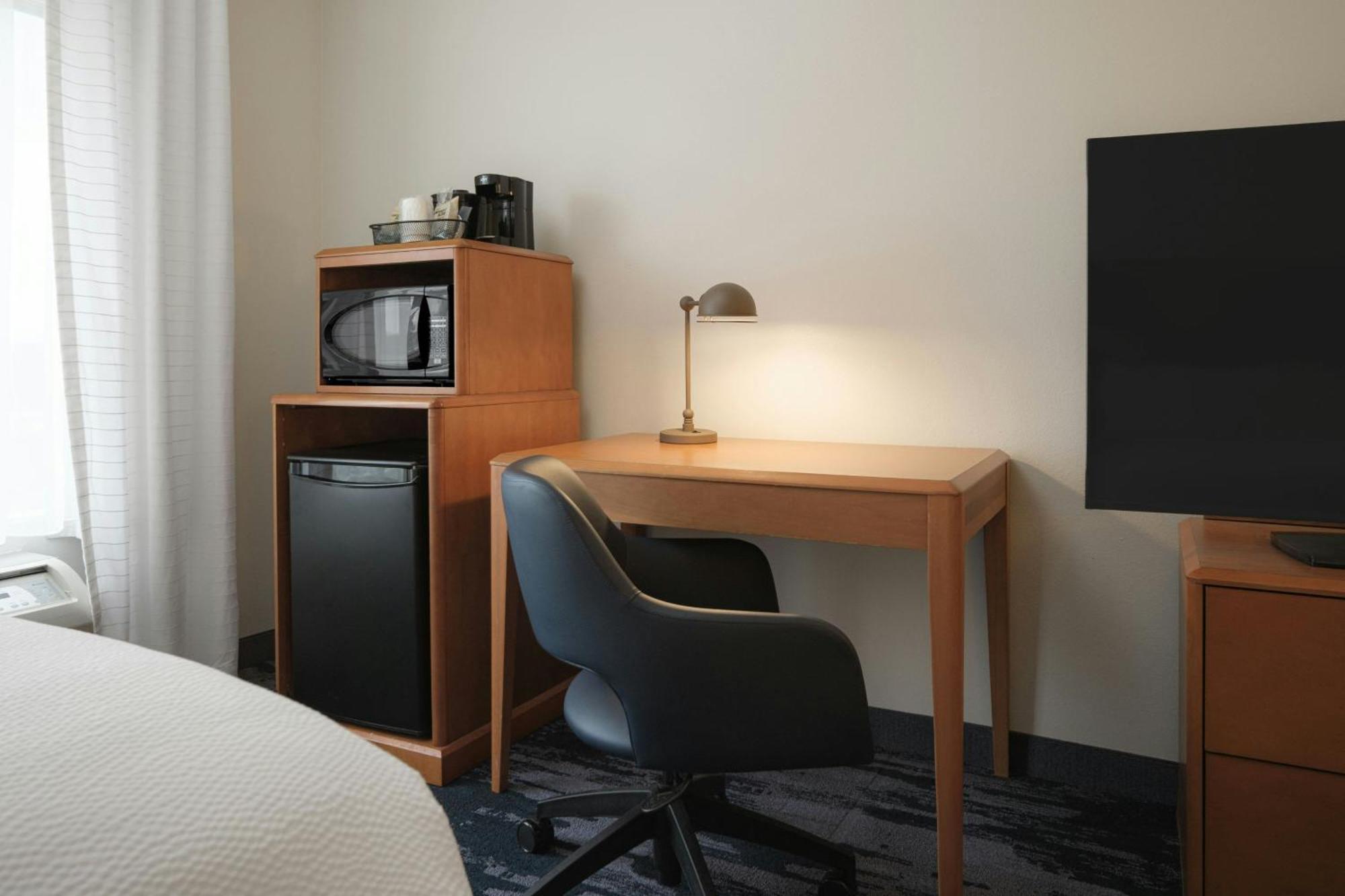 Fairfield Inn & Suites Louisville East Exteriör bild