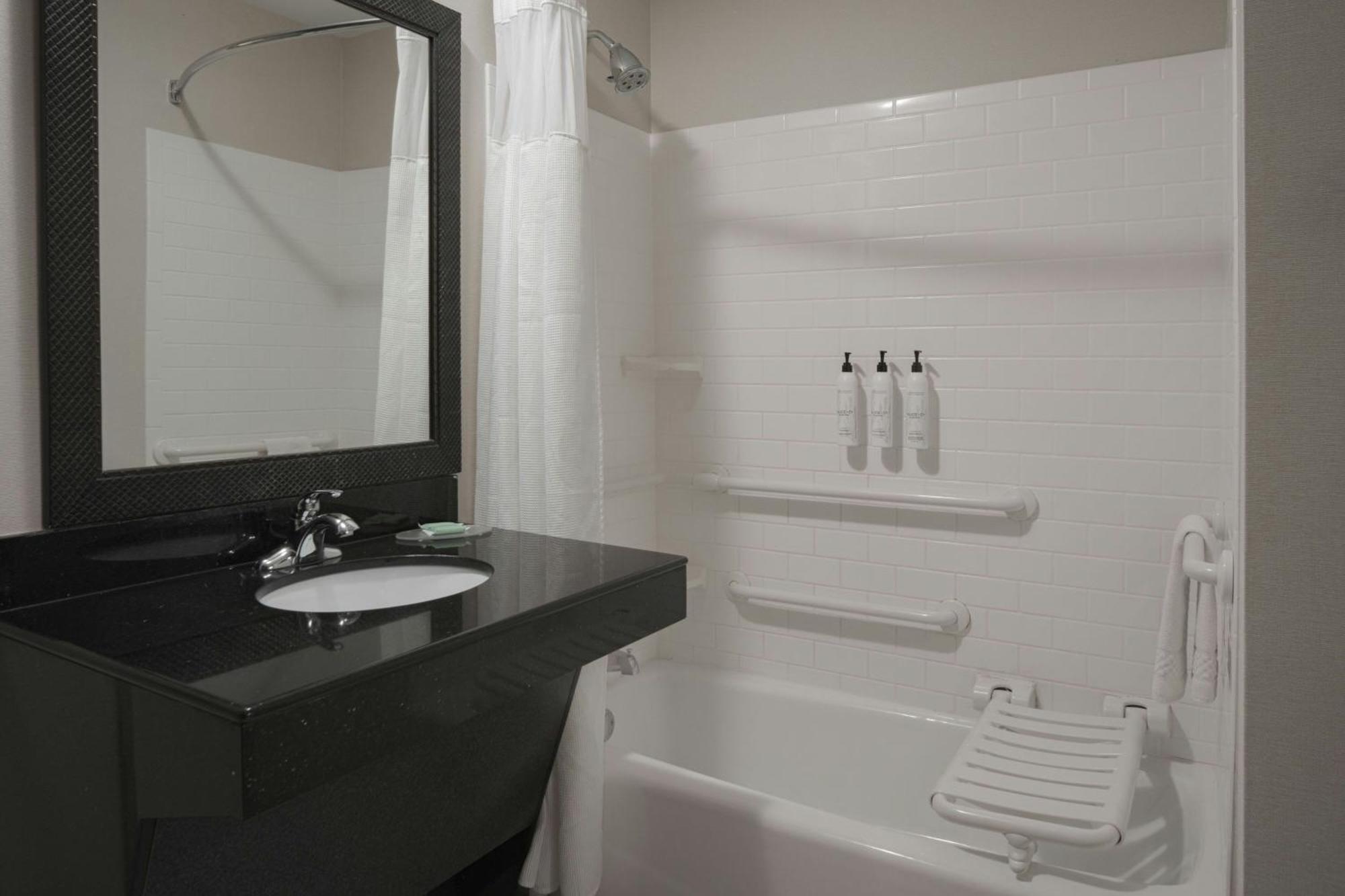 Fairfield Inn & Suites Louisville East Exteriör bild