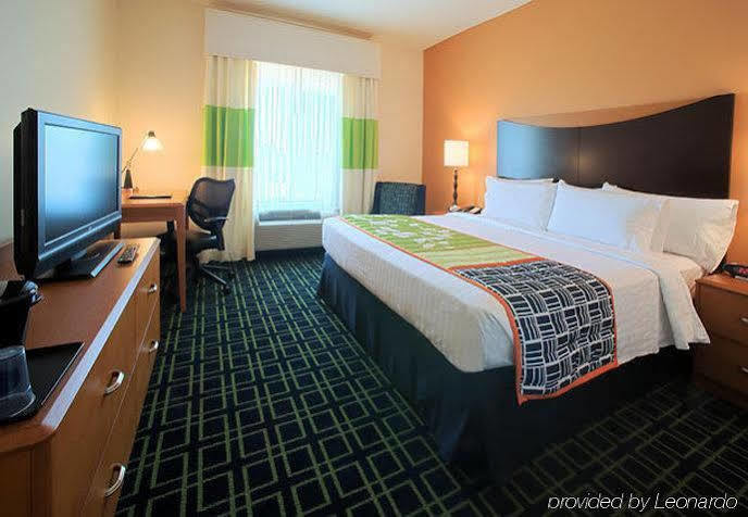 Fairfield Inn & Suites Louisville East Exteriör bild